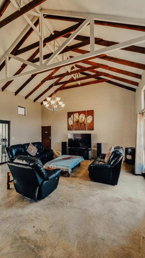 Ibis Way Guest House Hartbeespoort Exterior photo
