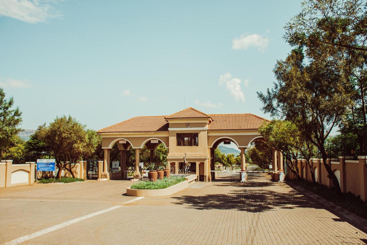 Ibis Way Guest House Hartbeespoort Exterior photo