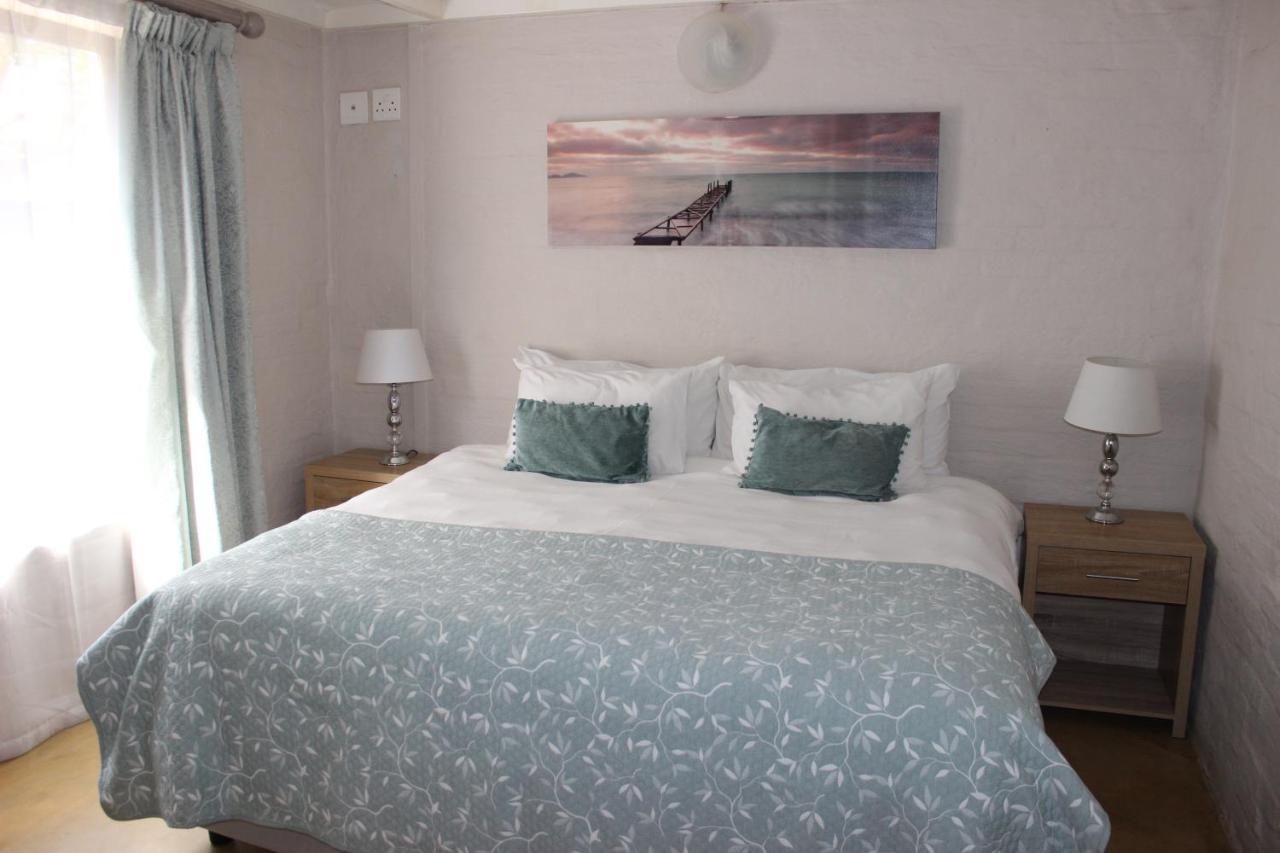 Ibis Way Guest House Hartbeespoort Exterior photo