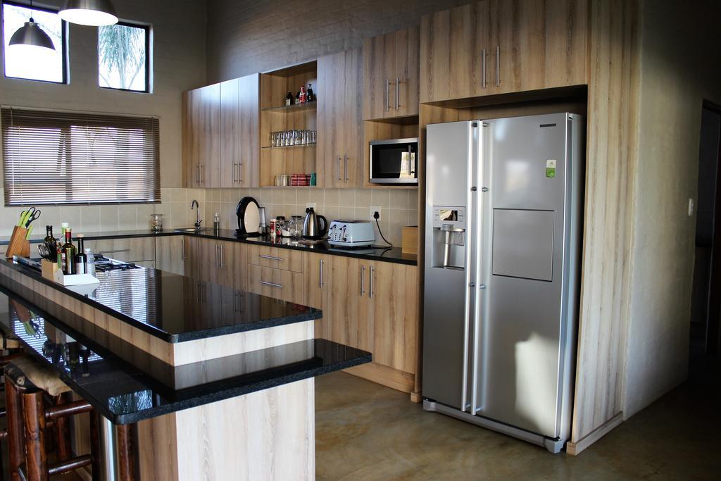 Ibis Way Guest House Hartbeespoort Exterior photo